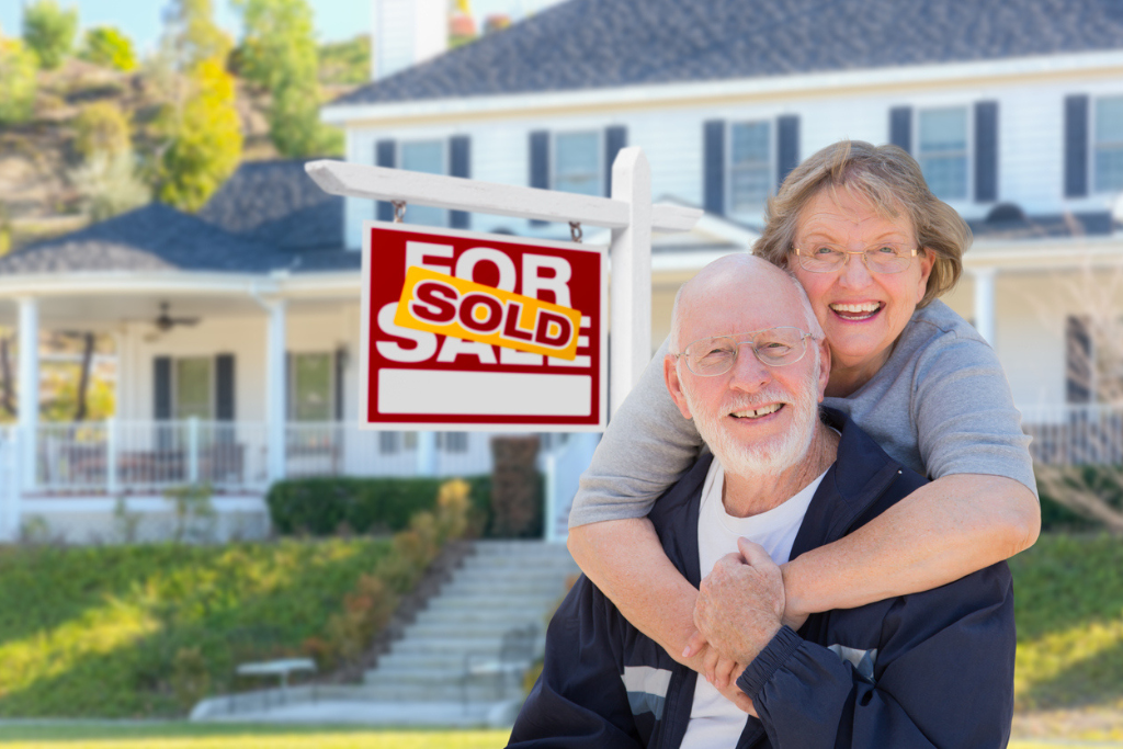 Thousand Oaks seniors selling their home