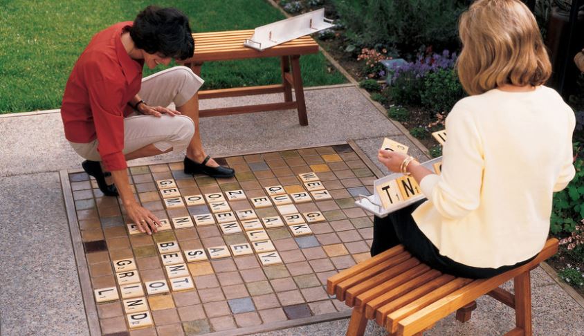 Backyard scrabble game